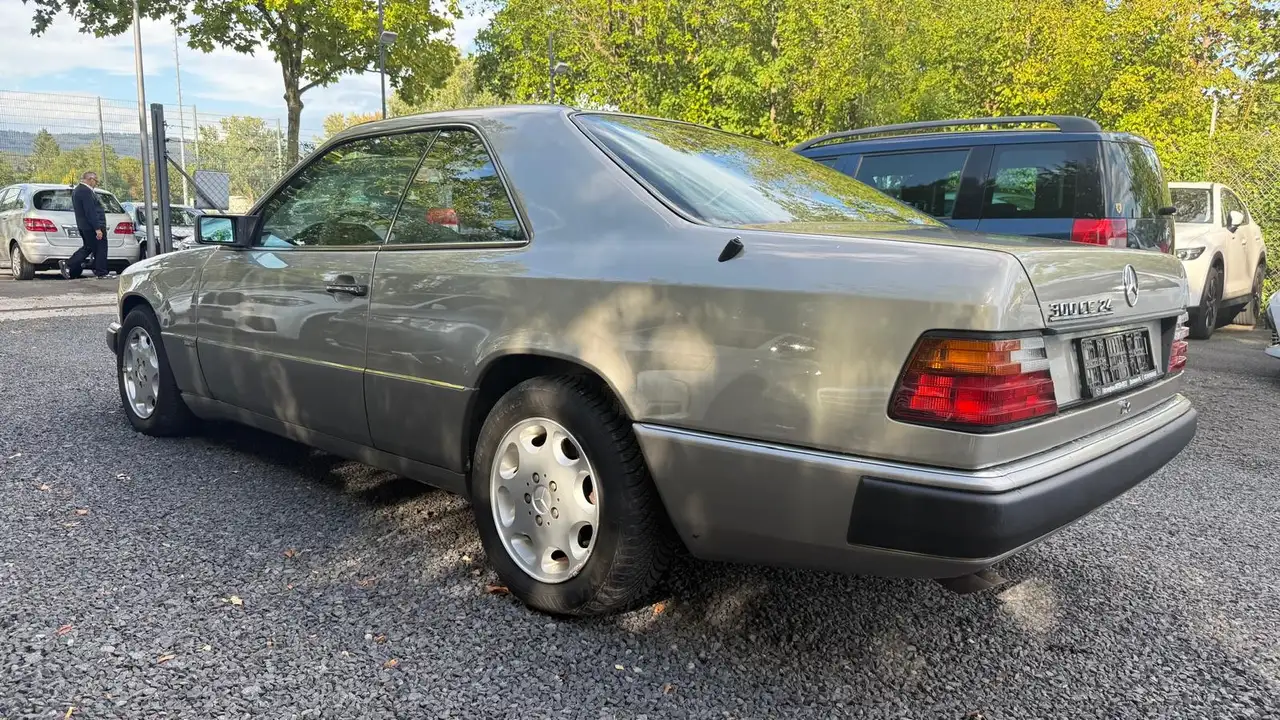 Mercedes-Benz Baureihe 124 CE-Klasse 300 CE-24--SPORTLINE, foto 5