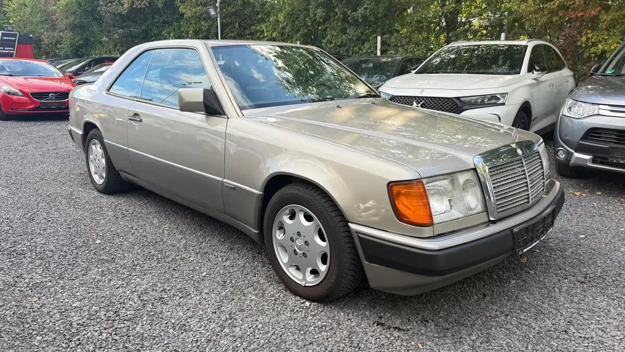Mercedes-Benz Baureihe 124 CE-Klasse 300 CE-24--SPORTLINE, foto 2