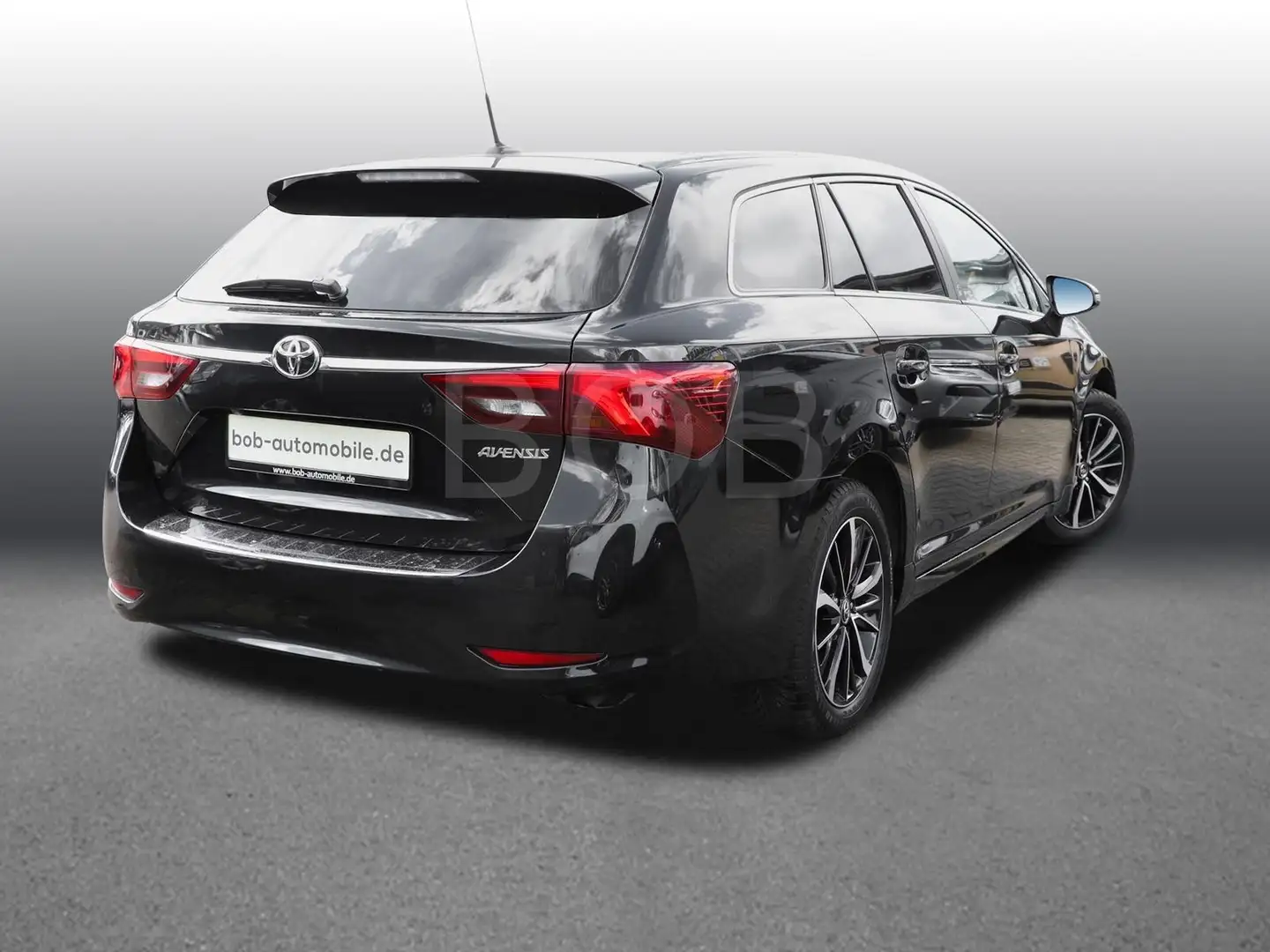 Toyota Avensis 1.8 VVT-i Team D NAVI SHZ PDC KLIMA BT Schwarz - 2