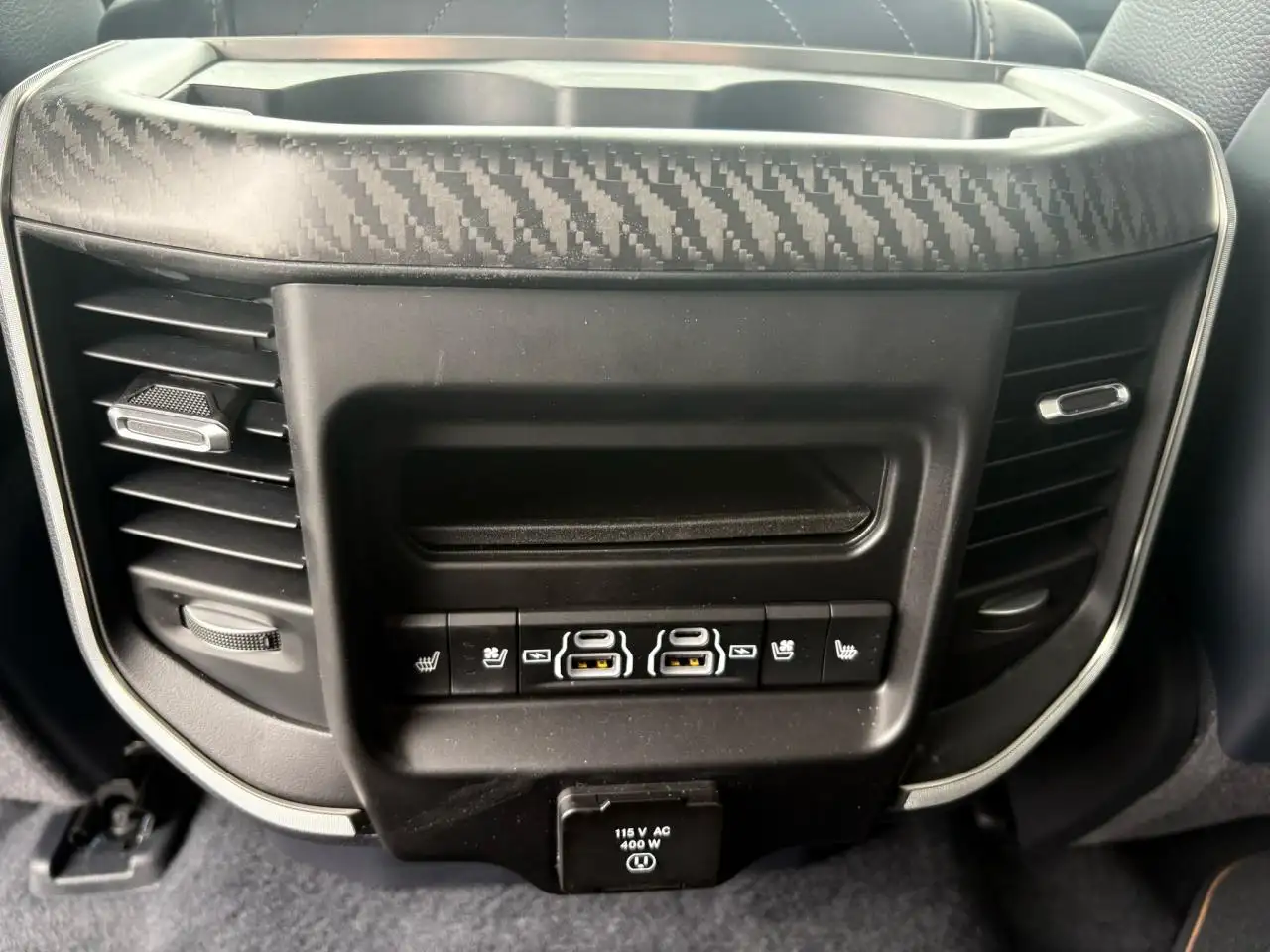 Dodge RAM 2026 — фото 12