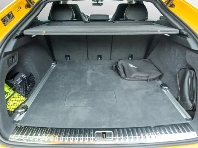 Lamborghini Urus view 15
