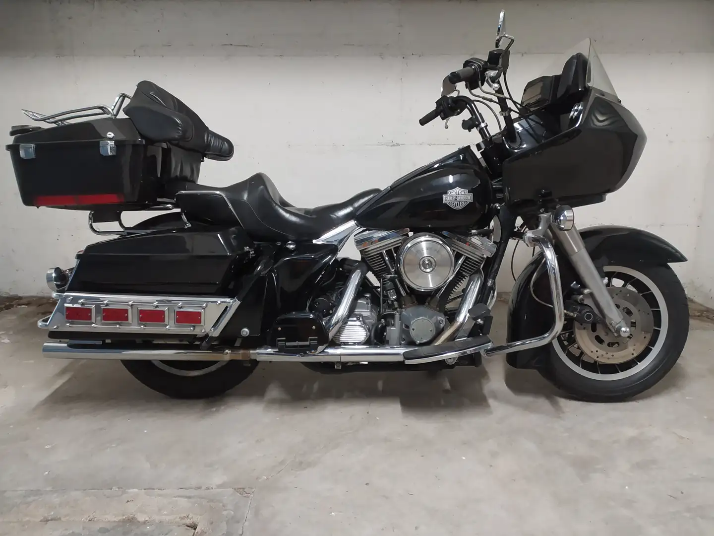 Harley-Davidson Tour Glide Classic Negru - 1