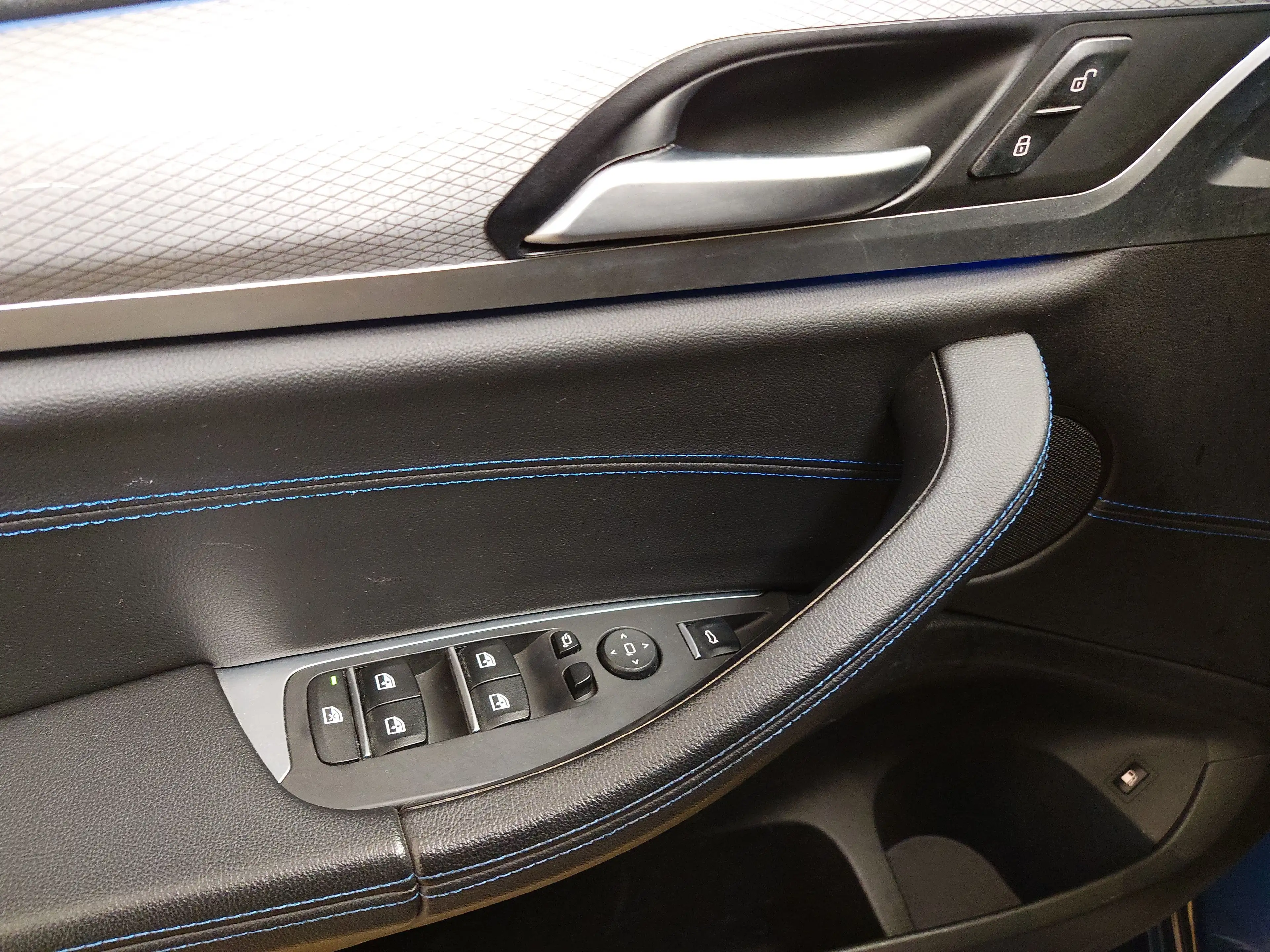 BMW X3 xDrive30e M-Sport Shadow T-Leder Navi LED — photo 5