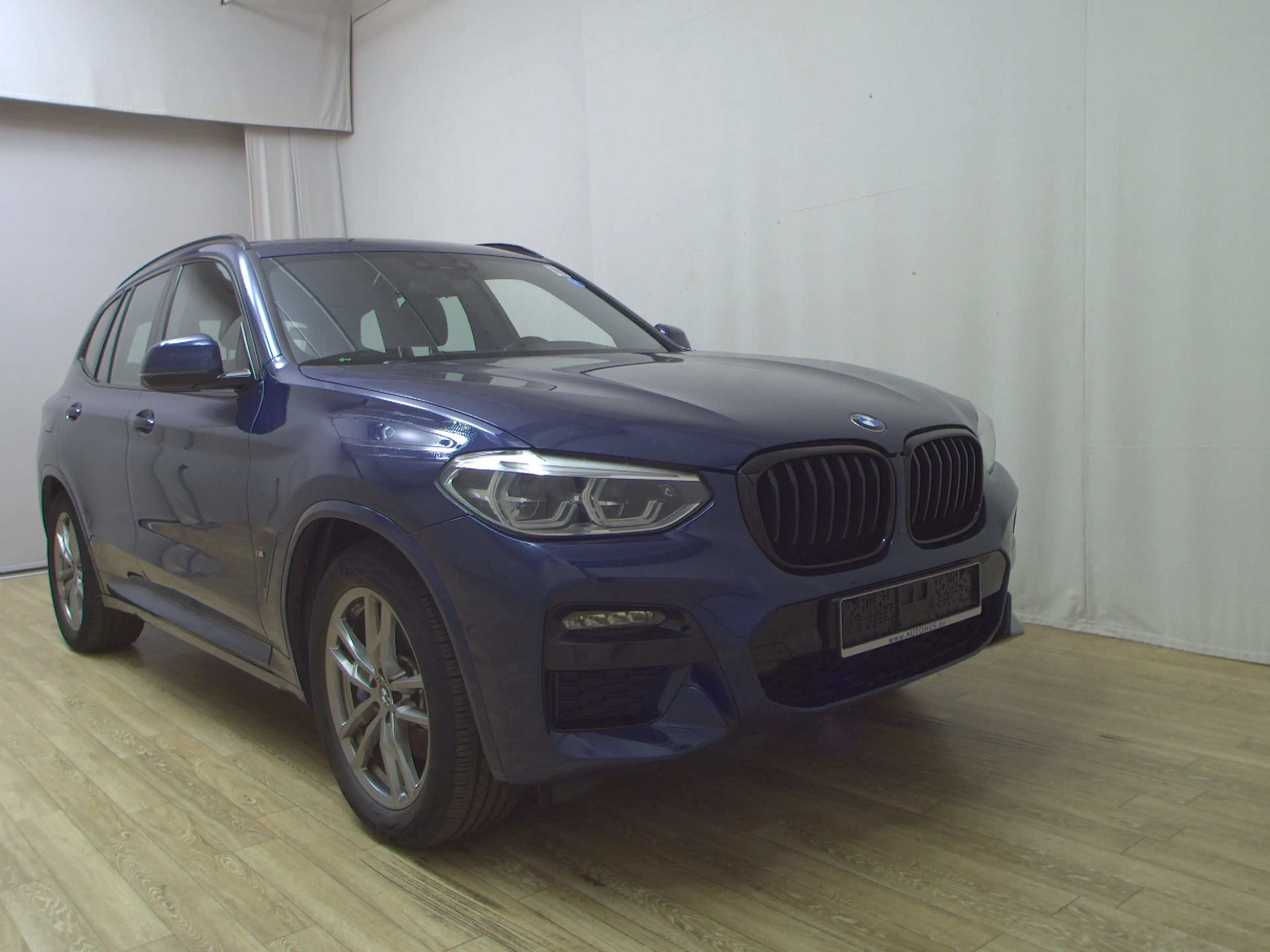 BMW X3 xDrive30e M-Sport Shadow T-Leder Navi LED — photo 3