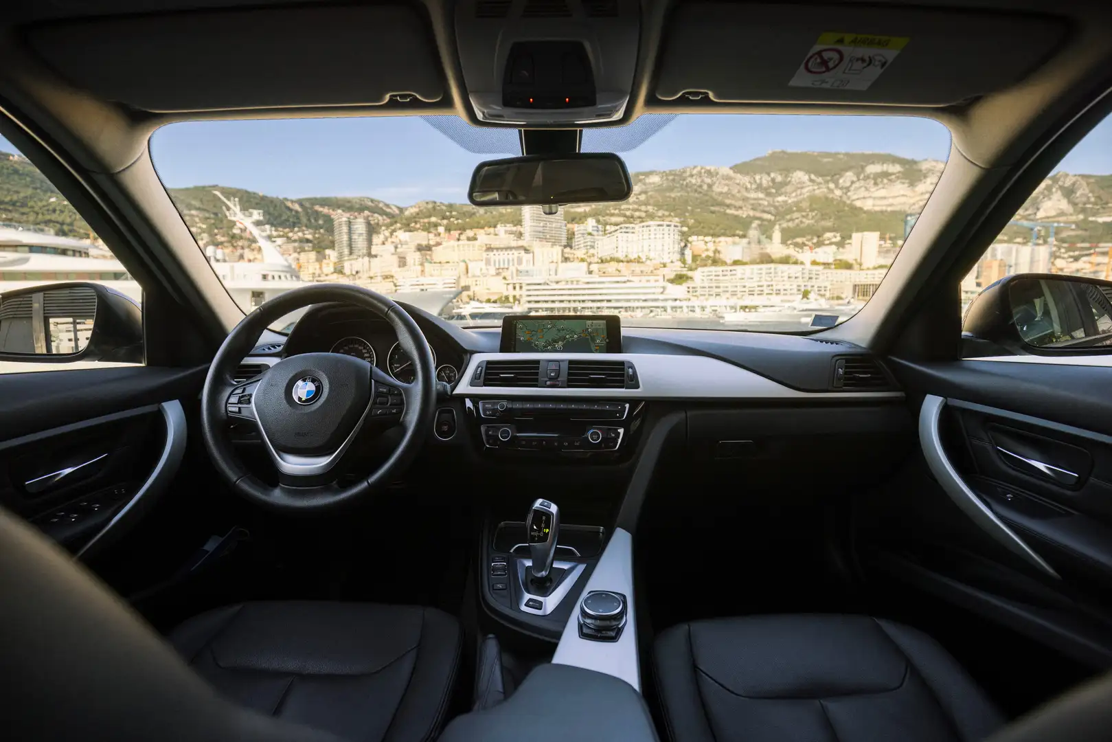BMW 330 SERIE 3 F30 LCI (09/2016)  252pk Luxury Automaat Grigio - 2