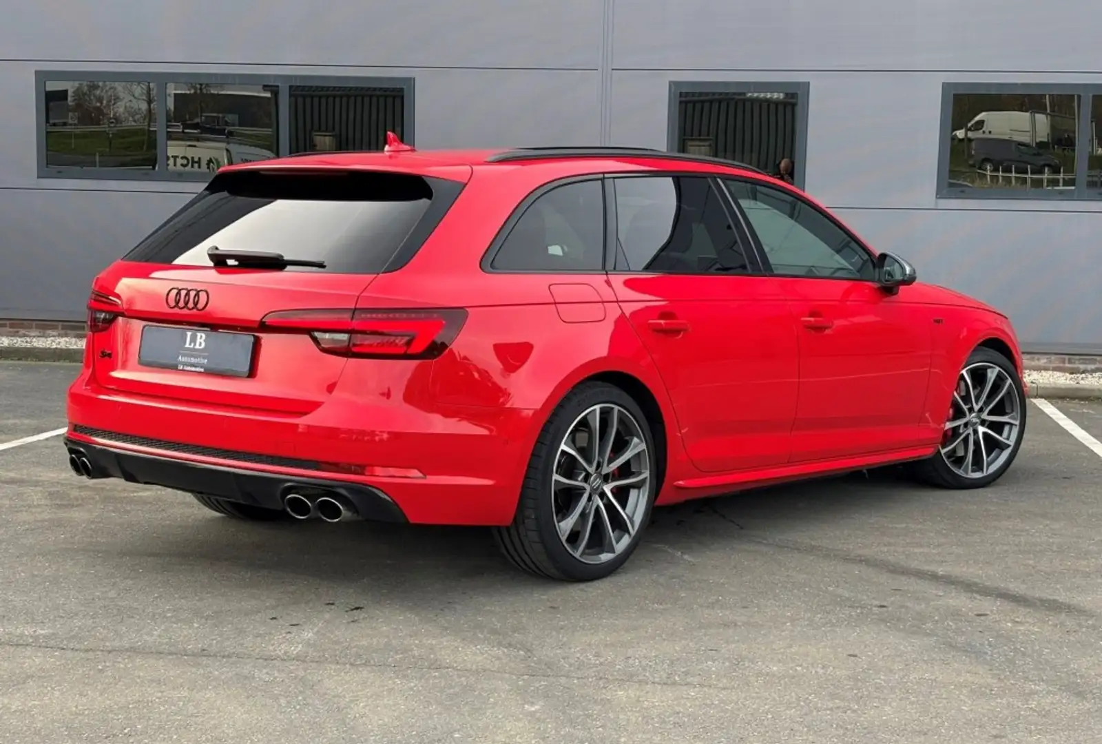 Audi S4 Avant, 3.0 TFSI Quattro S-tronic, Voll Rood - 2