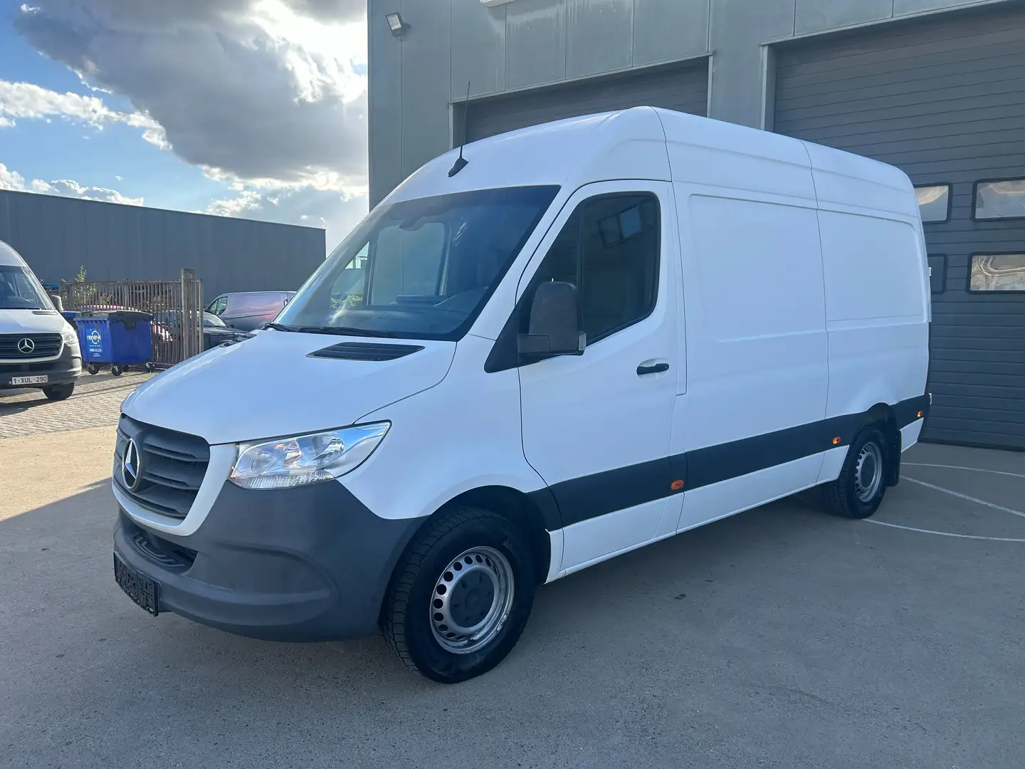 Mercedes-Benz Sprinter lengte 2 hoogte 2 automaat met camera 105 kw Wit - 1