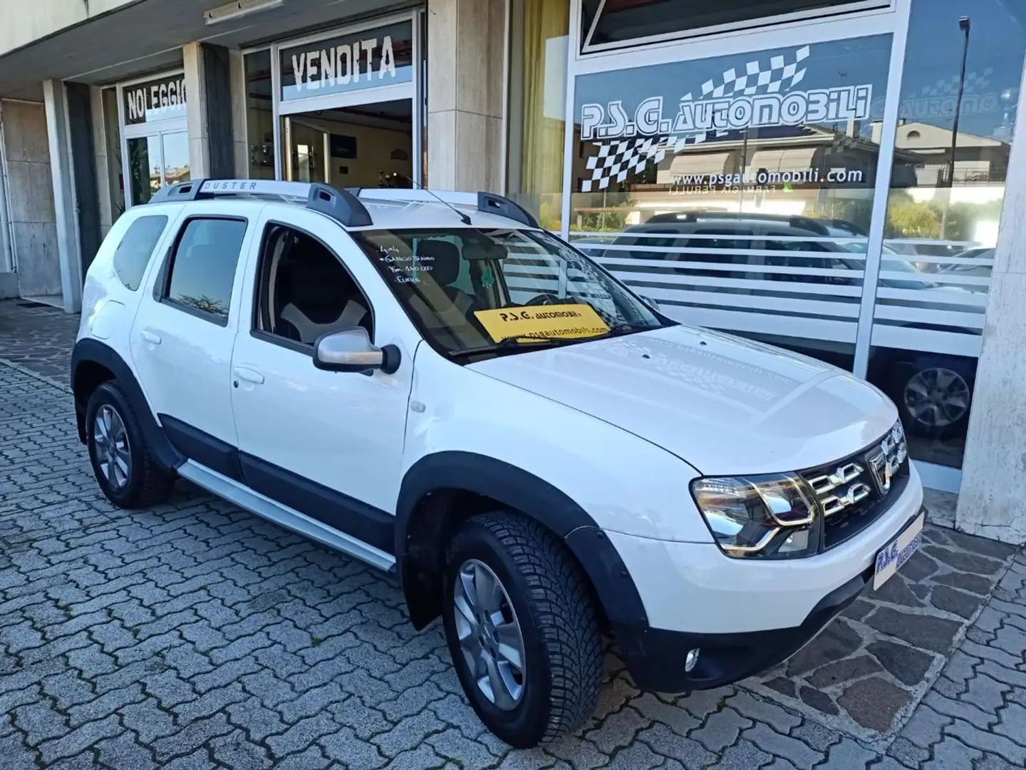 Dacia Duster 1.5 dCi 110CV Start&Stop 4x4 Lauréate Weiß - 1