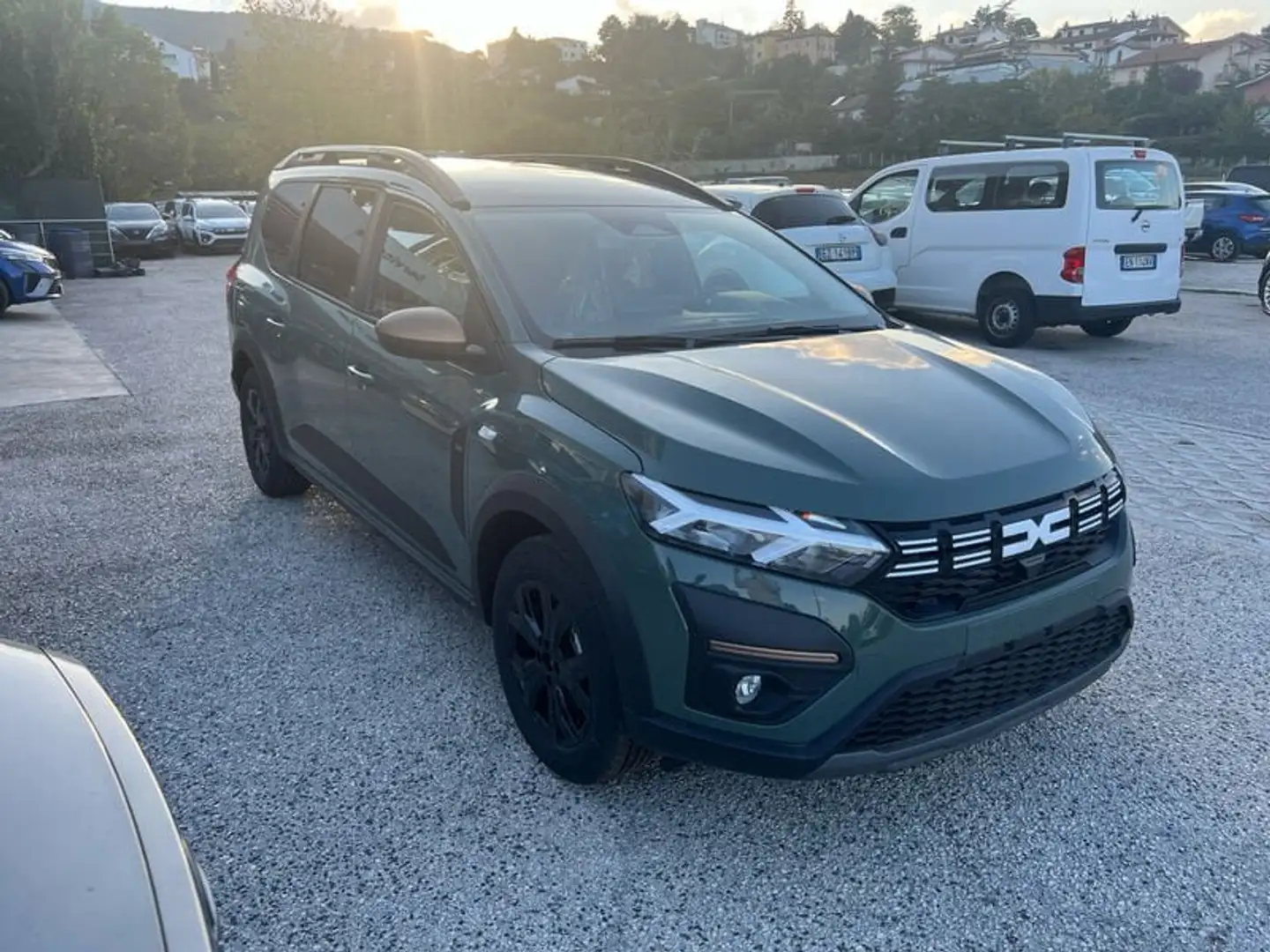 Dacia Jogger 1.6 Hybrid 140 7 posti Extreme - 1