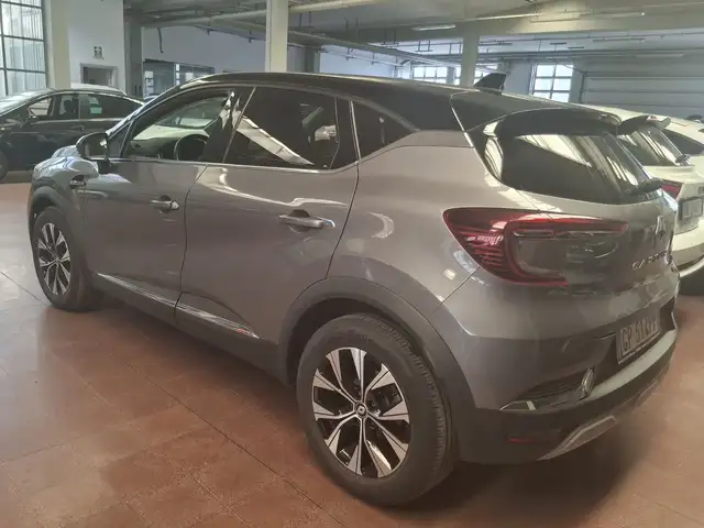 Renault Captur view 4