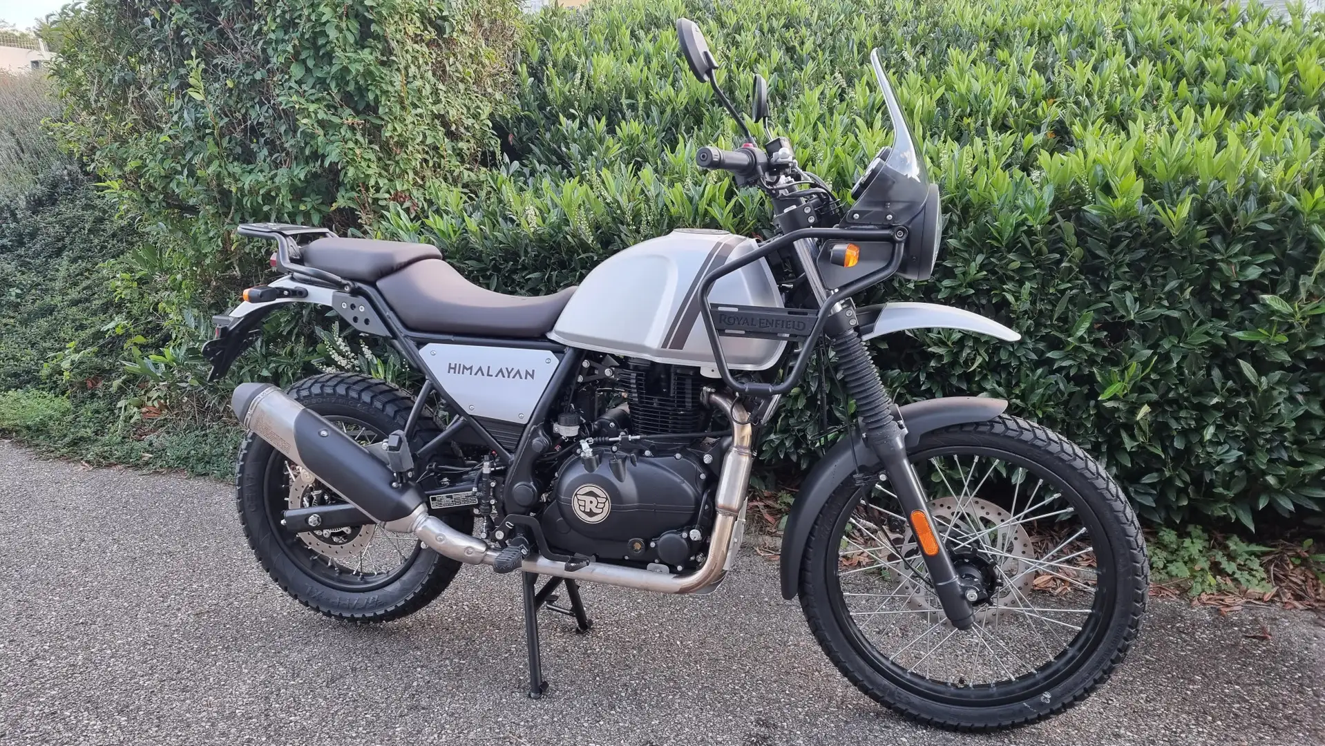 Royal Enfield Himalayan Gri - 1