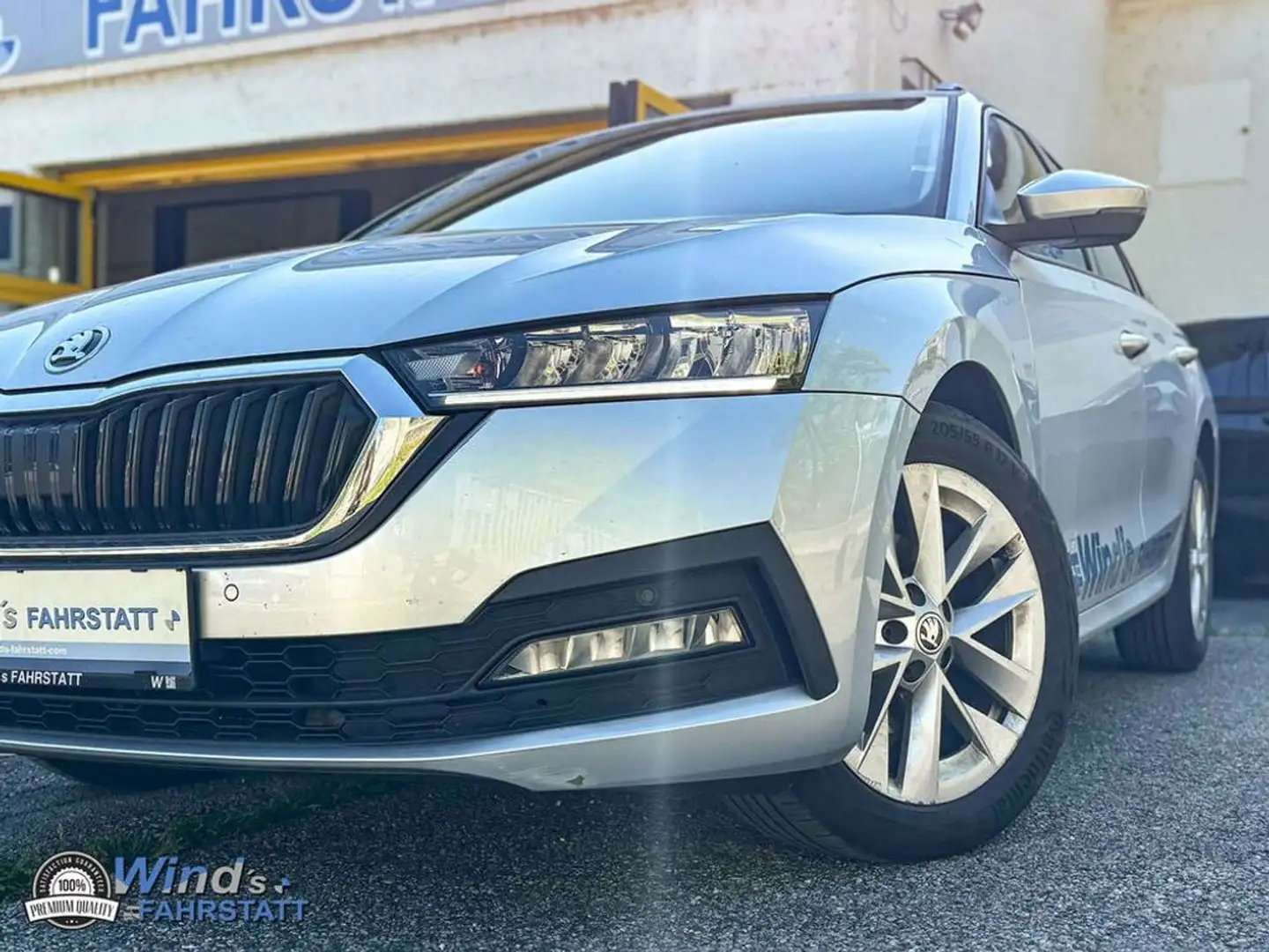 Skoda Octavia Ambition Kombi ACC / Keyless/ Silber - 2