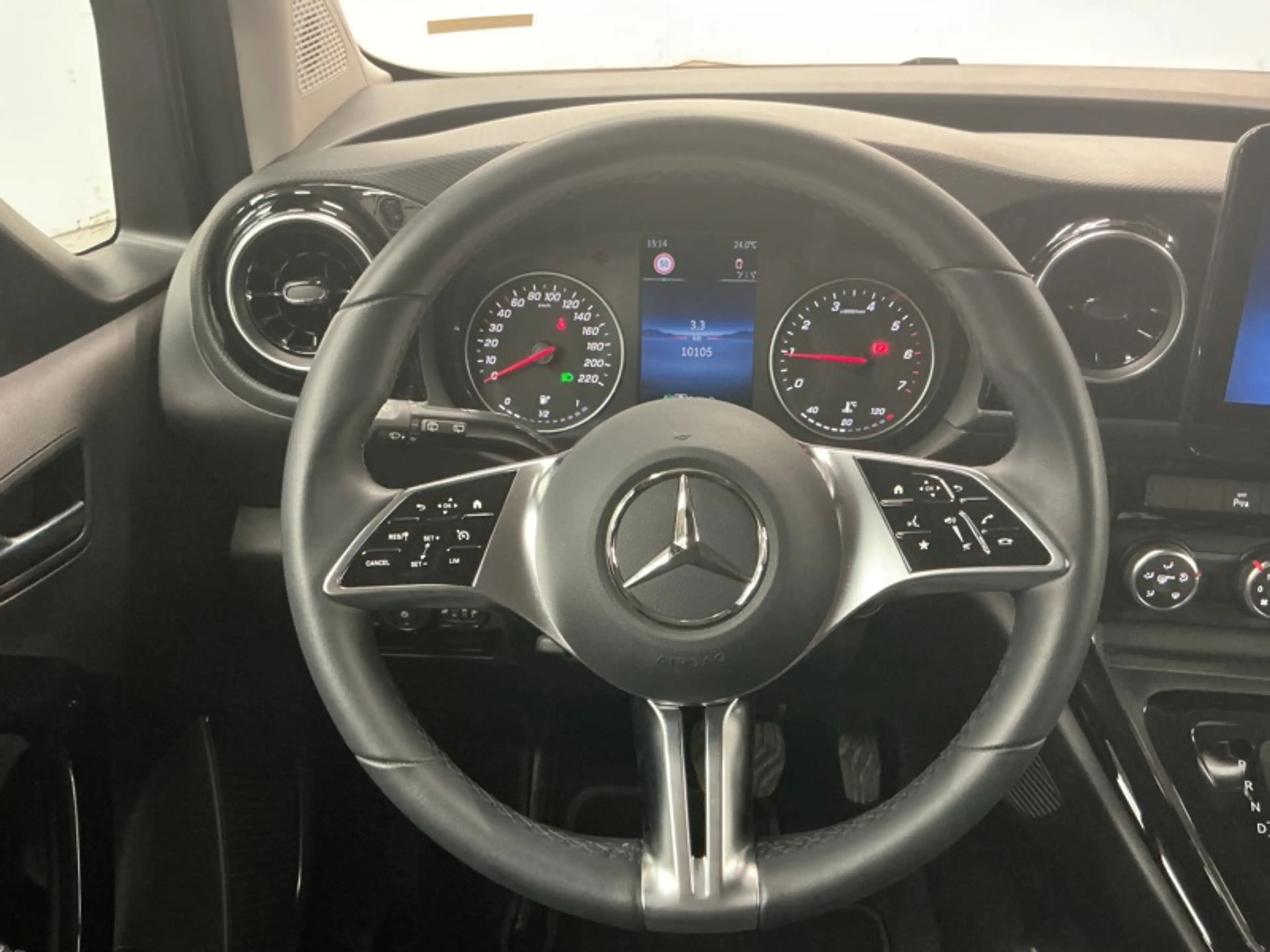 Mercedes-Benz T-Class Classe T 180 Style standard — photo 11