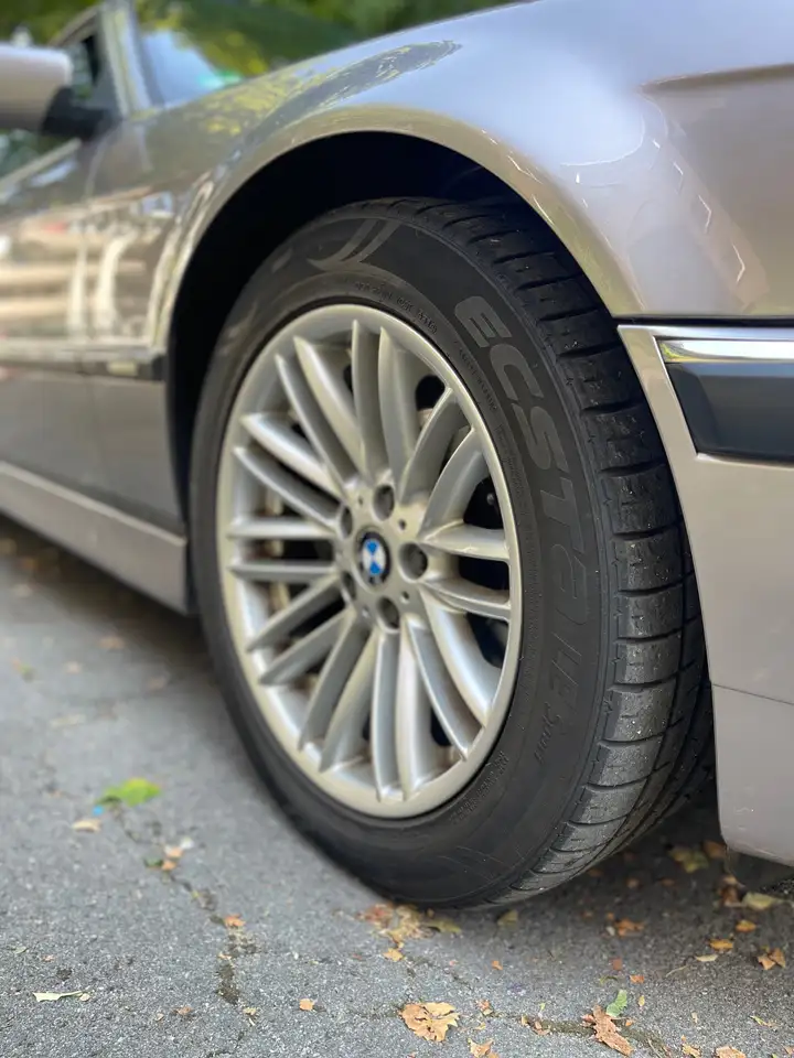 BMW 730i, foto 6