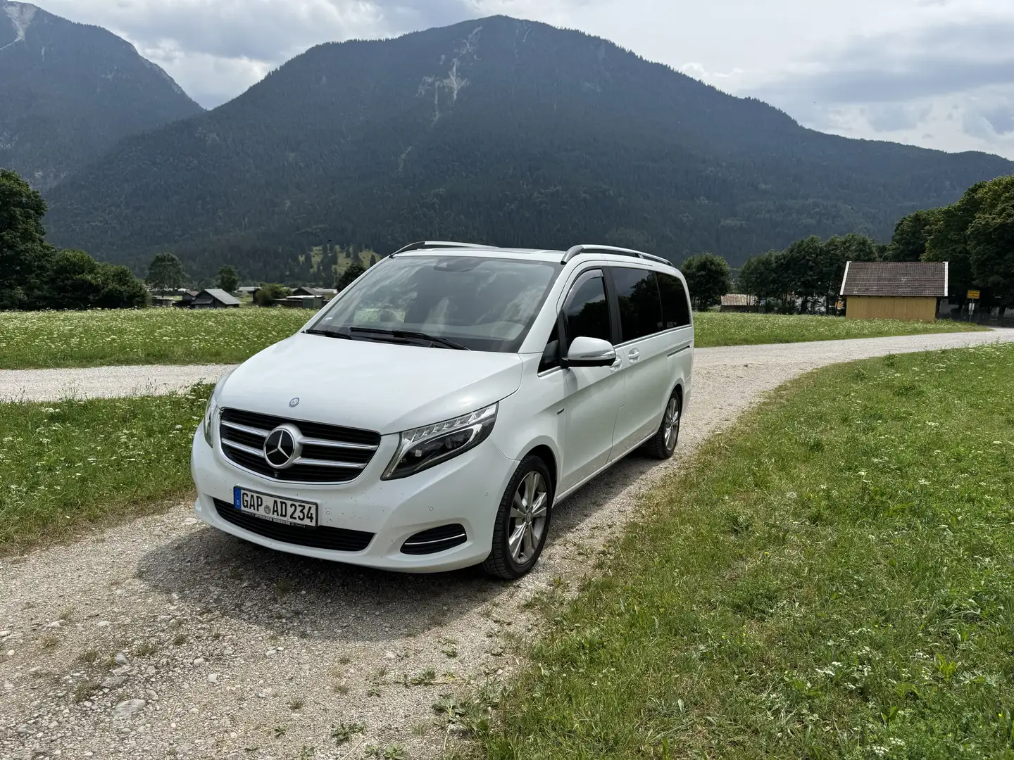 Mercedes-Benz V 200 V 220 CDI/d, 250 CDI/BT/d AVANTG./EDITION lang (44 Weiß - 1