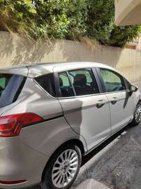 B-Max 1.6 tdci Titanium 95cv
