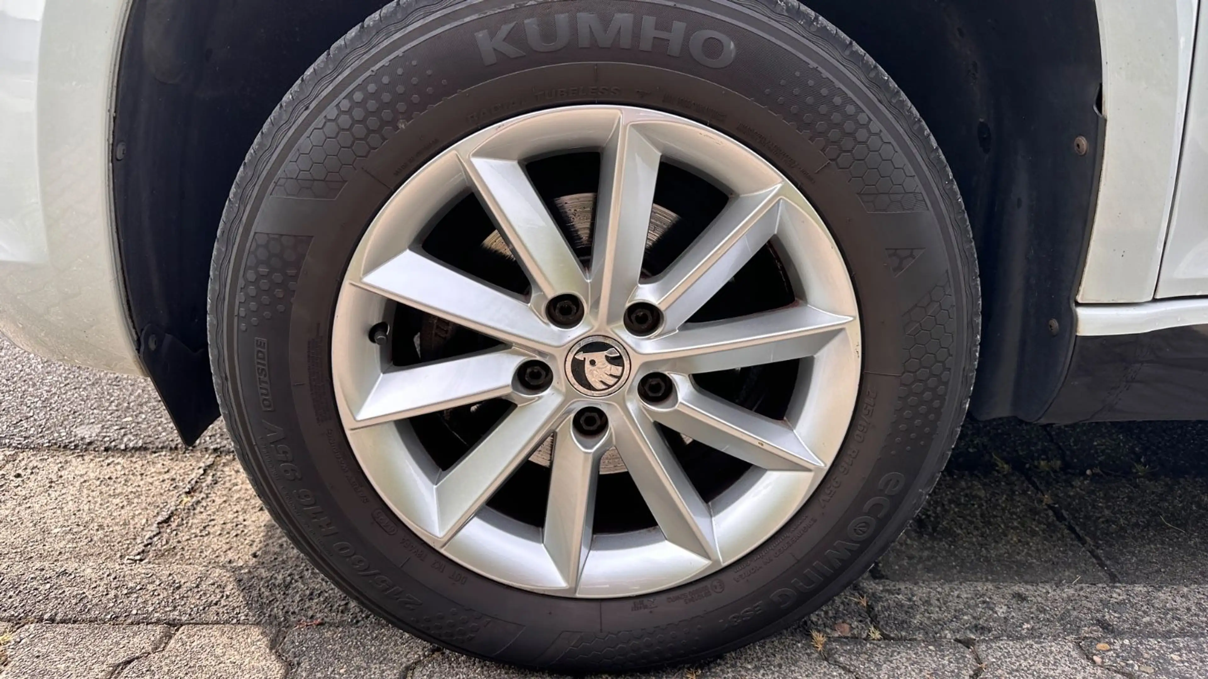 Skoda Yeti Cool Edition, AHK, scheckheftgepflegt, 2. — photo 12