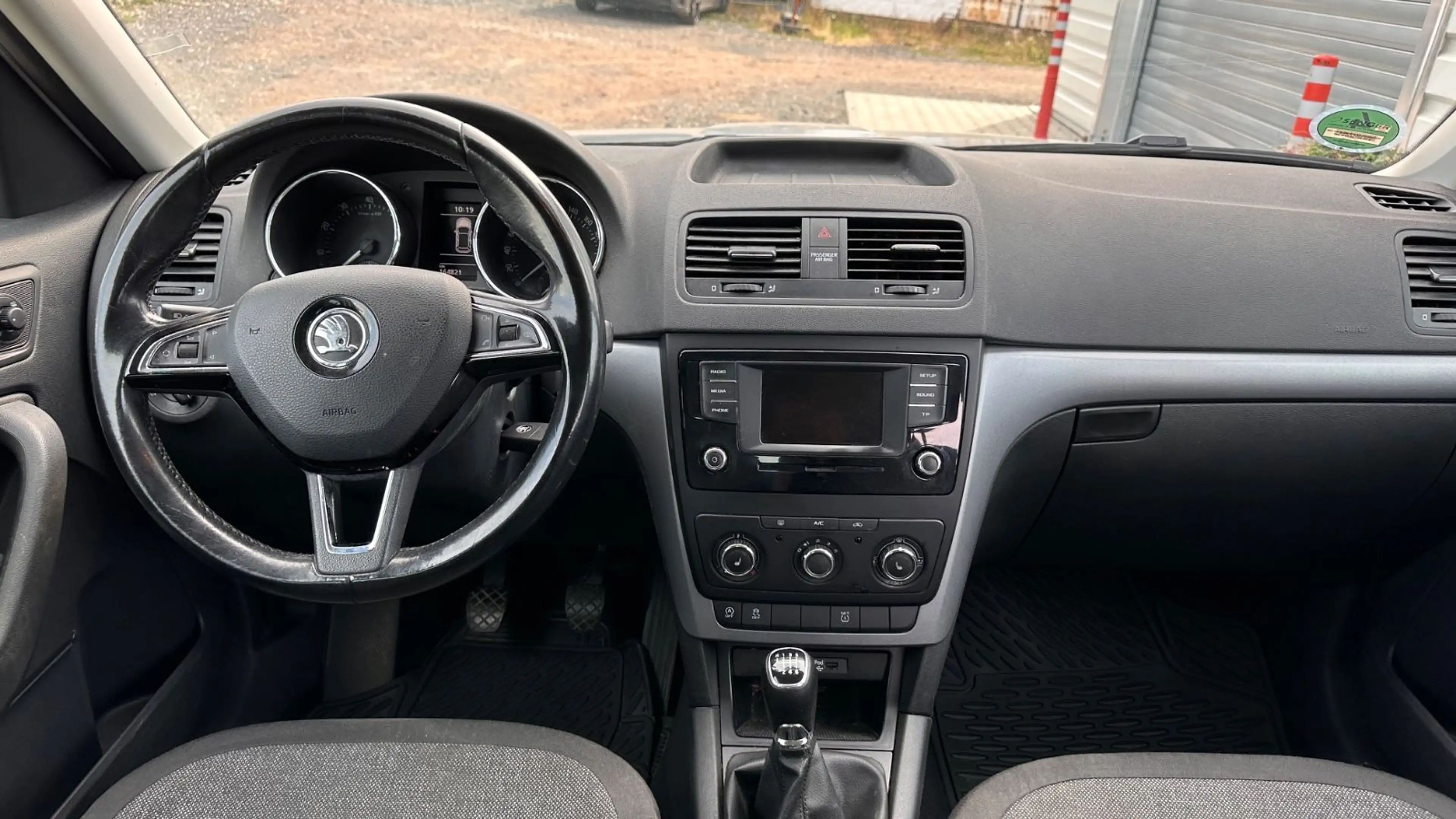 Skoda Yeti Cool Edition, AHK, scheckheftgepflegt, 2. — photo 18