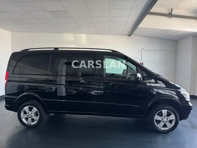 Mercedes-Benz Viano view 8