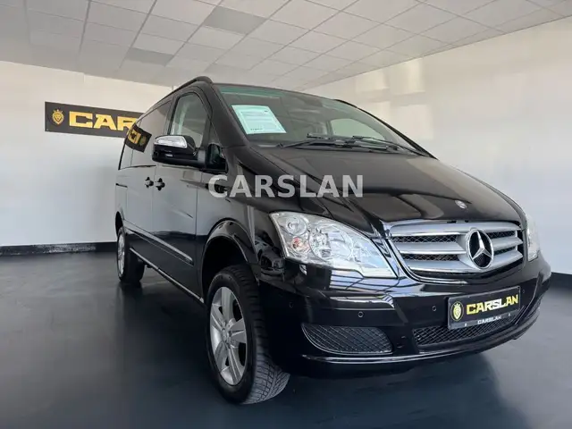 Mercedes-Benz Viano view 5