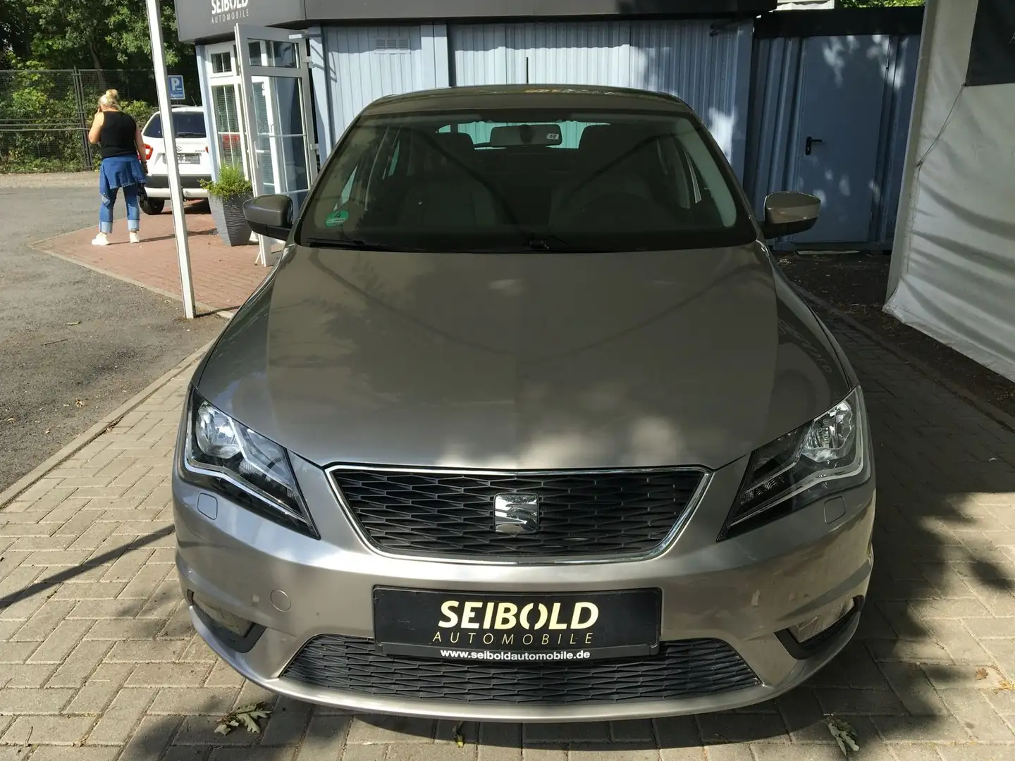 SEAT Toledo 1.2 TSI Style Fließheck/Navi/Tempo/Sitzh. Beige - 2