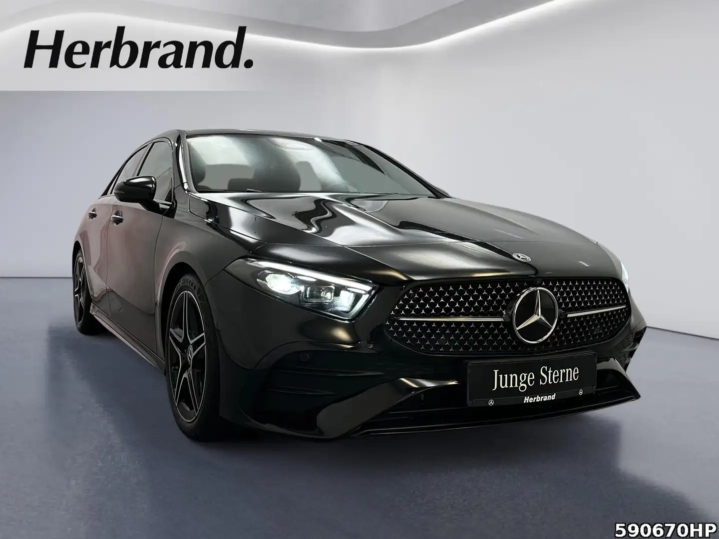 Mercedes-Benz A 180 AMG  Multibeam Pano Night 360°Cam Sitzhzg. Schwarz - 2