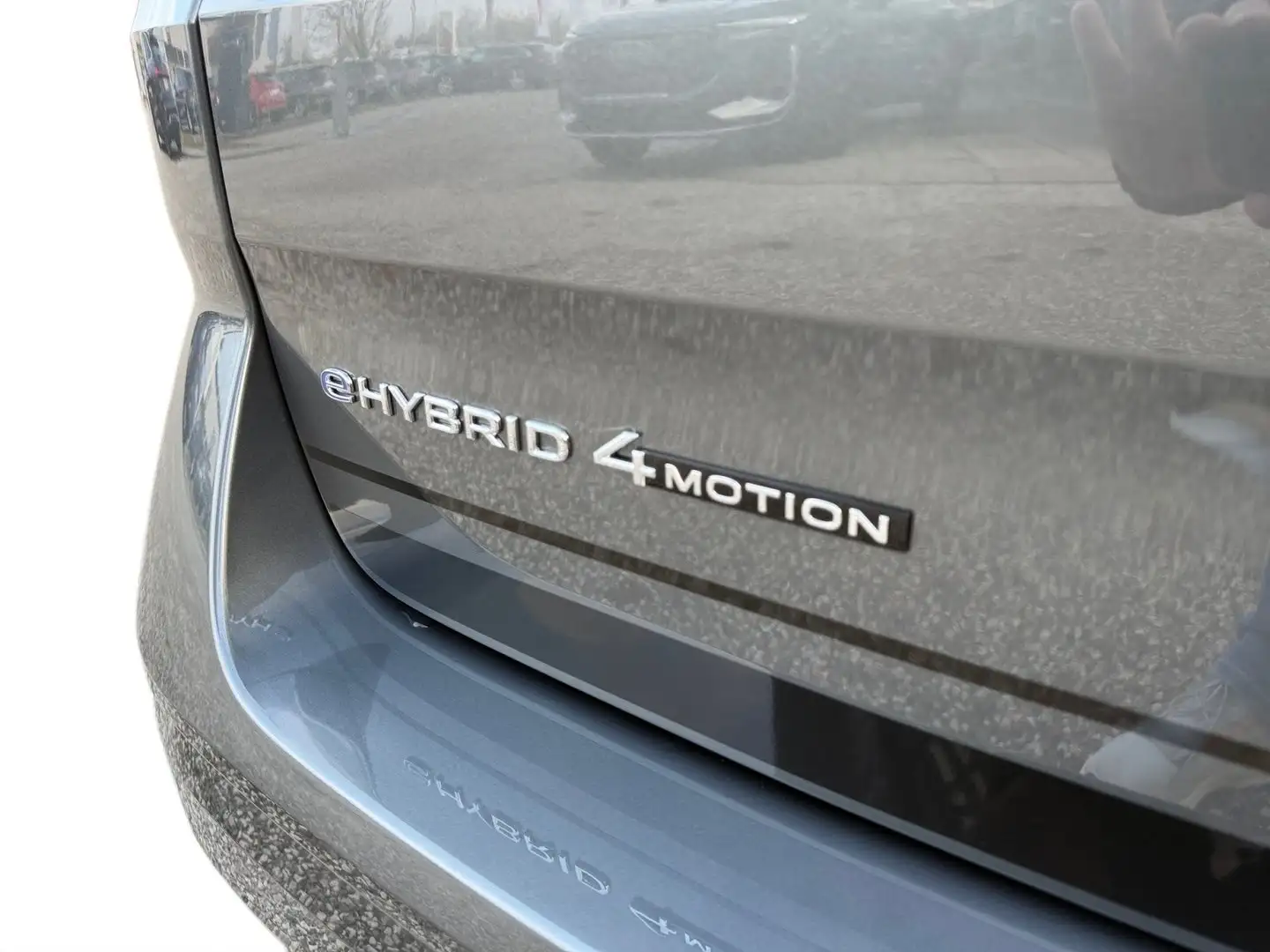 Volkswagen T7 Multivan VW T7 Multivan Edition ÜH eHybrid 180 kW 4M Grau - 2