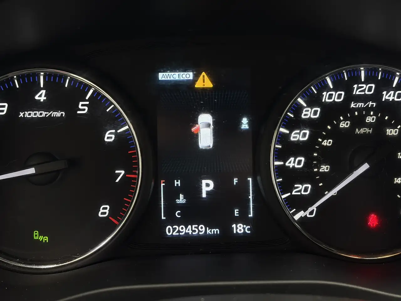 Mitsubishi Outlander снимка Mitsubishi Outlander