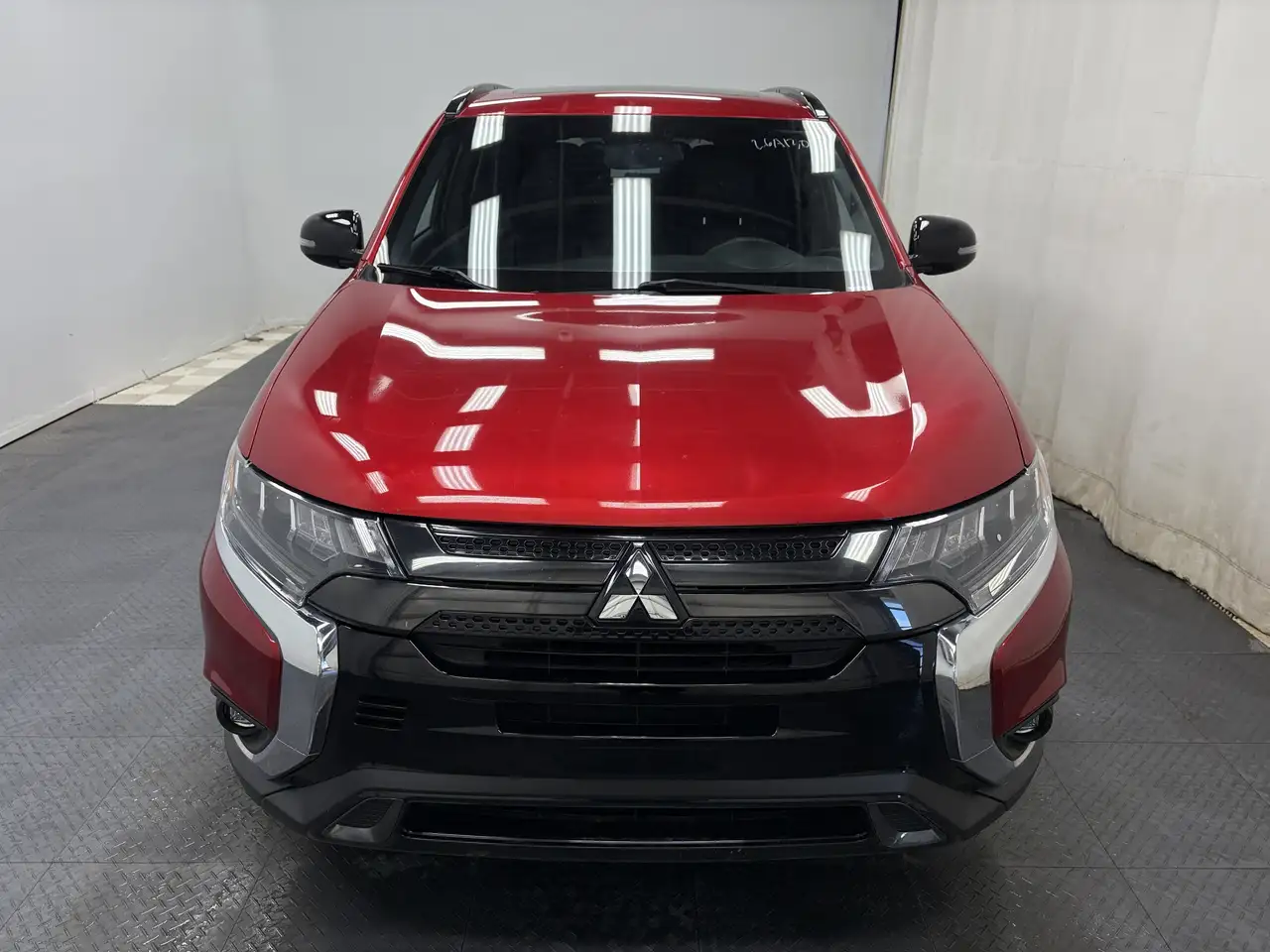 Mitsubishi Outlander снимка Mitsubishi Outlander