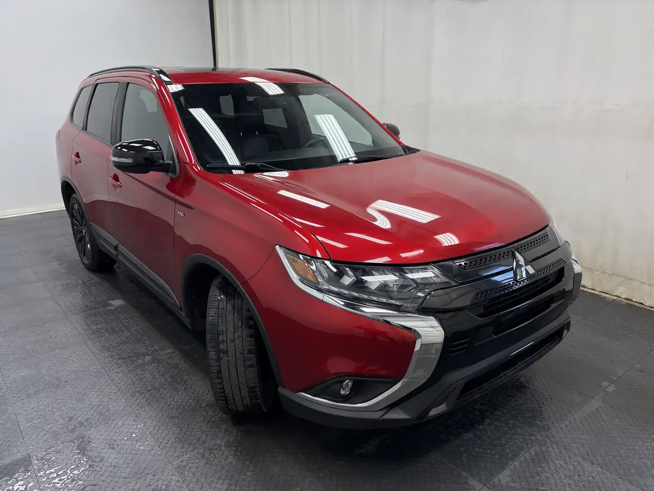 Mitsubishi Outlander снимка Mitsubishi Outlander