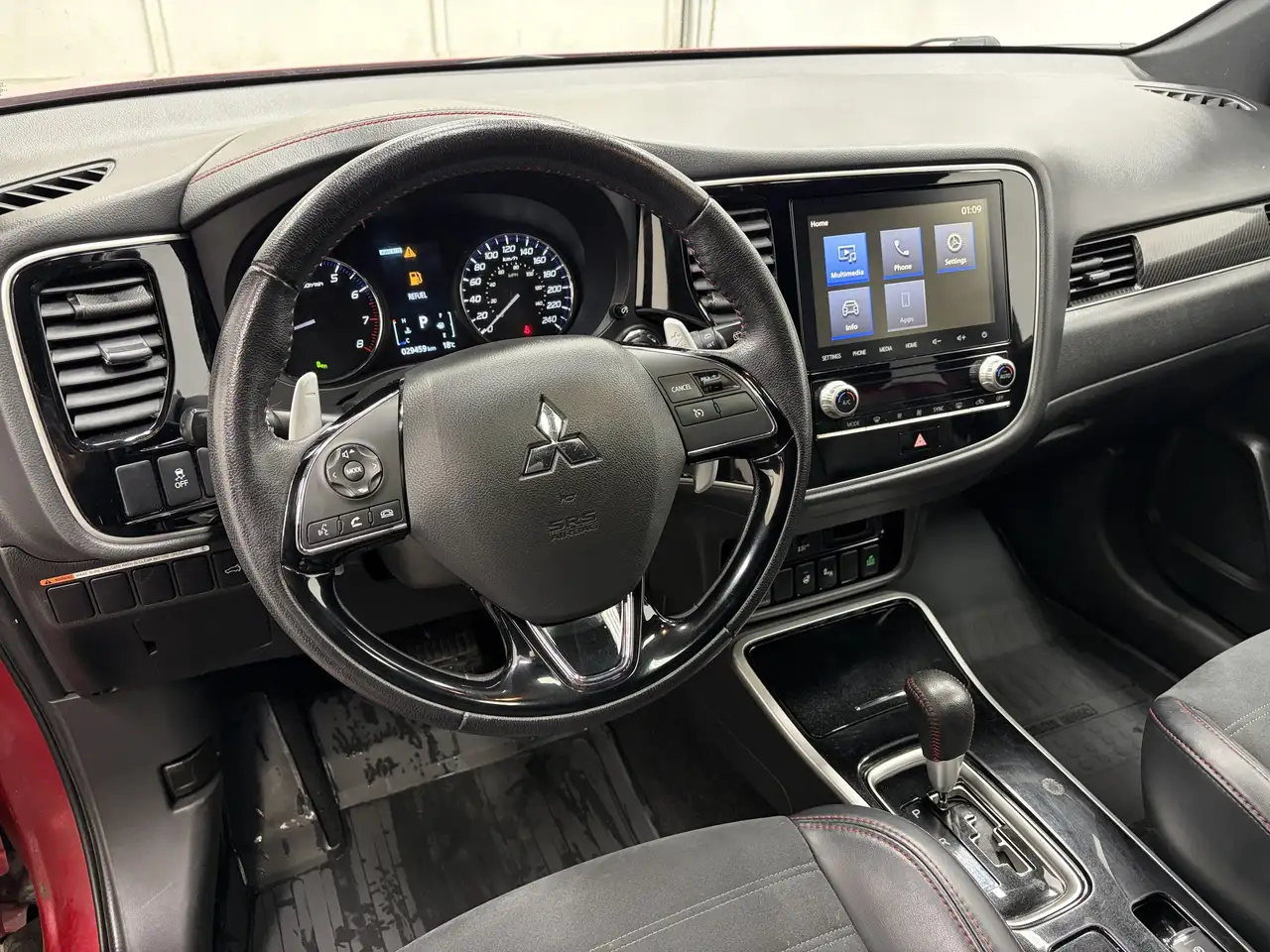 Mitsubishi Outlander снимка Mitsubishi Outlander