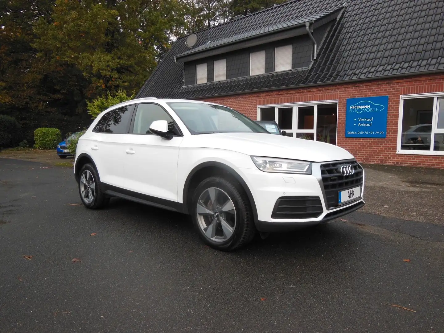 Audi Q5 40 TDI quattro AHK/19"/NAV/el.HECKKLAPPE Blanc - 1