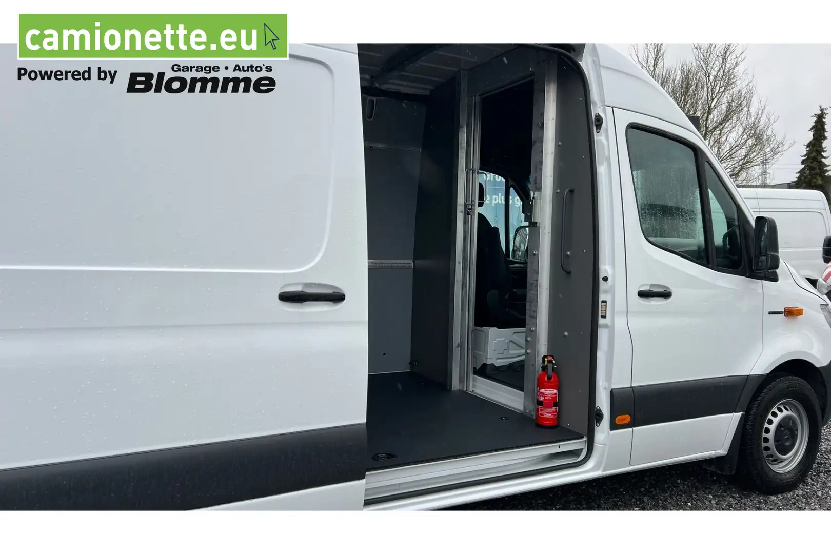 Mercedes-Benz eSprinter L2H2 55 kWh Blanc - 2