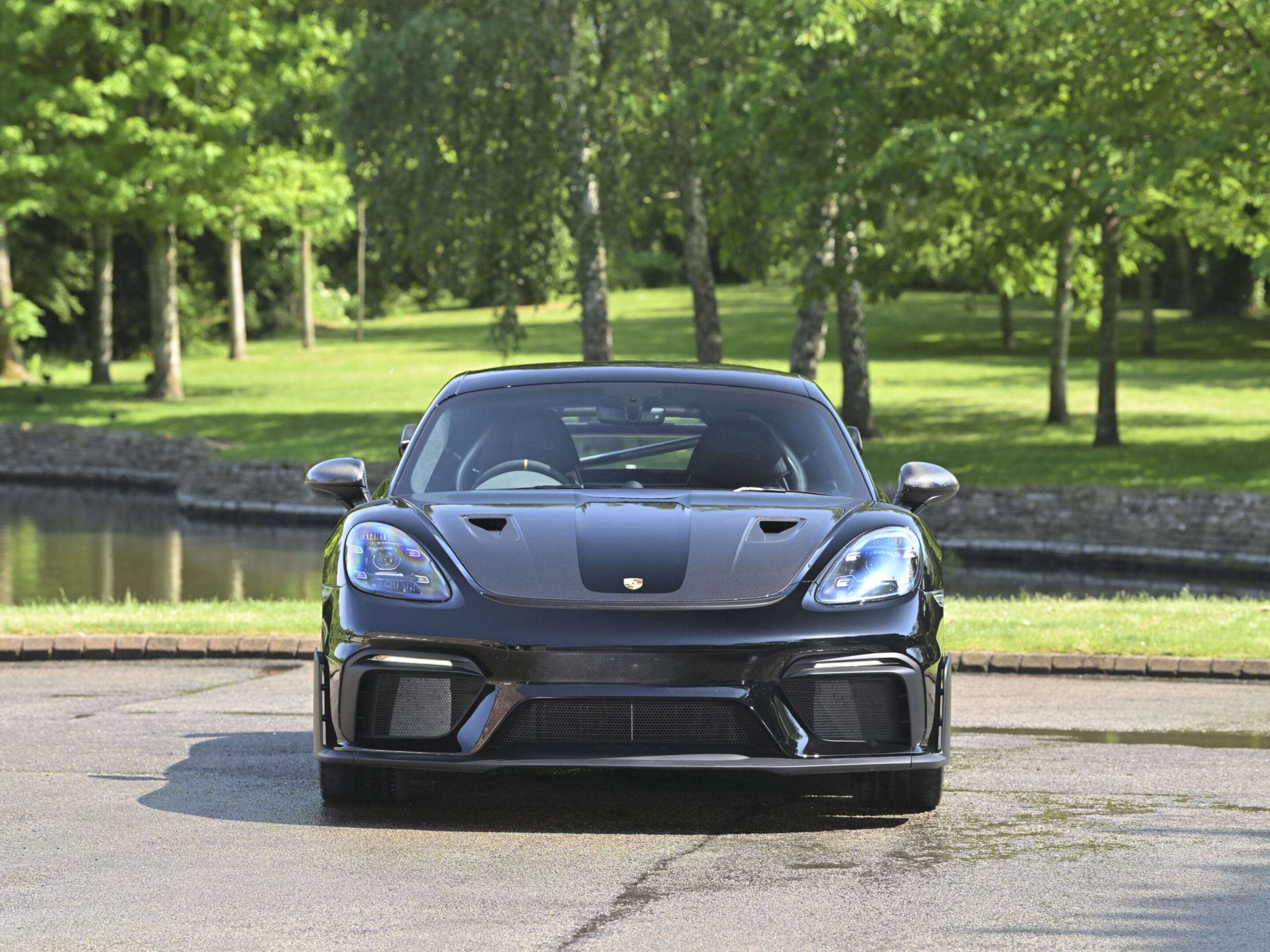 2025 Porsche Cayman GT4 RS