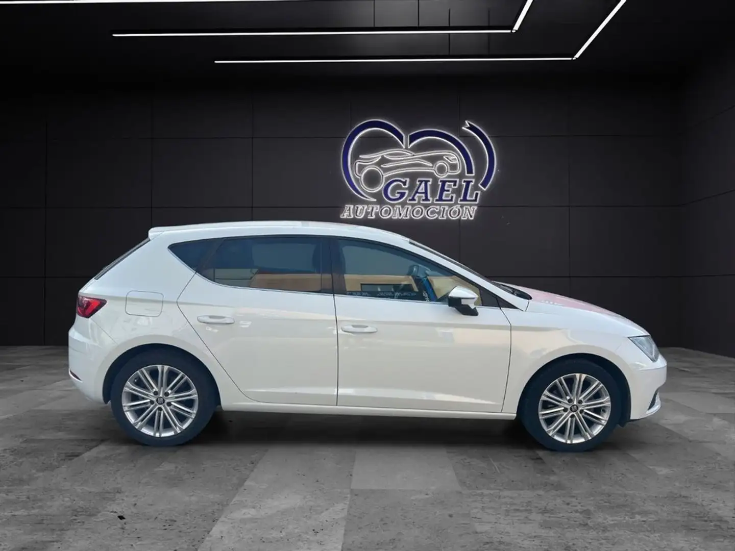 SEAT Leon ST 1.5 TSI S&S Xcellence 150 Blanco - 2