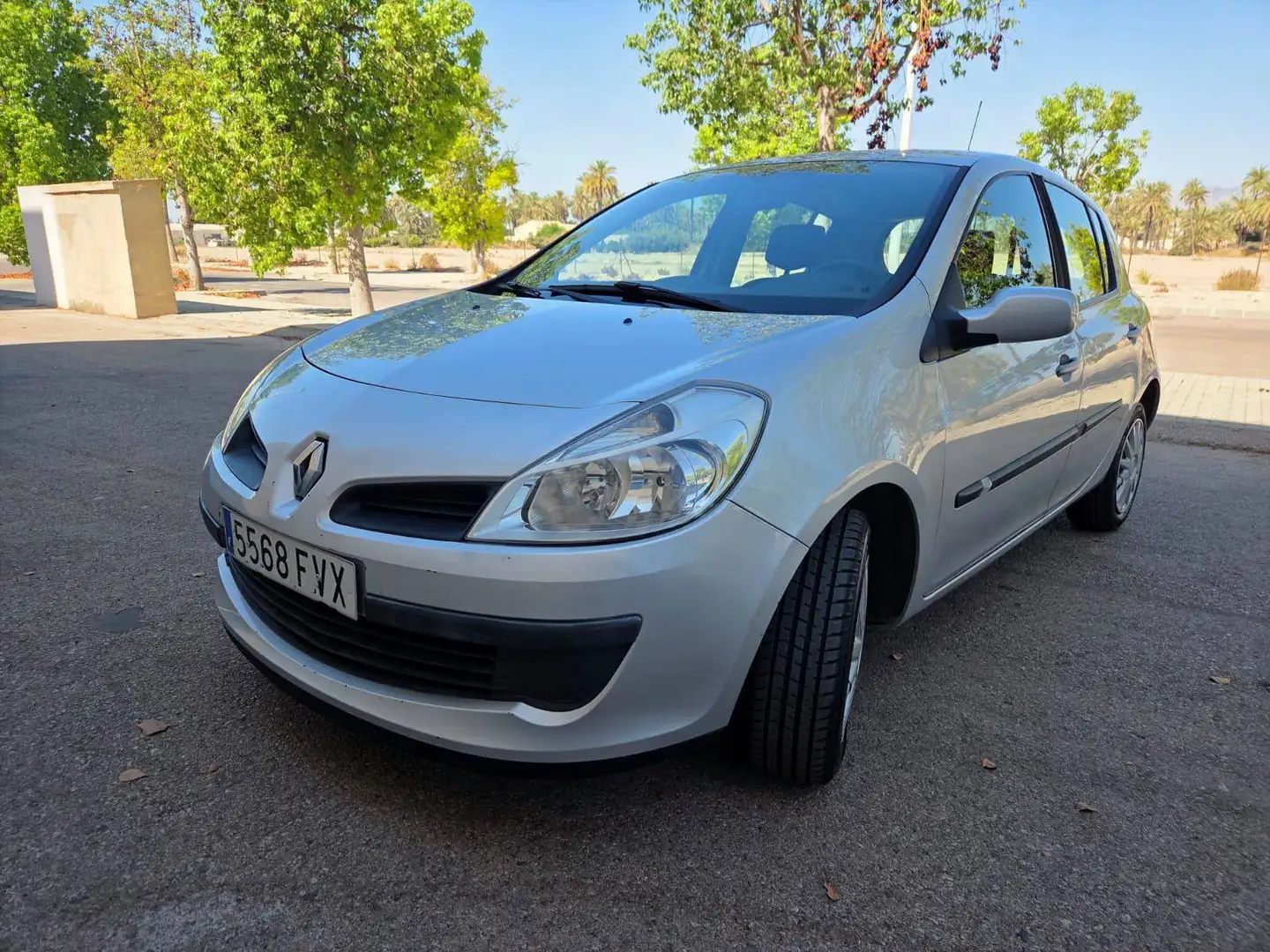 Renault Clio Clio 1.2 TCE Expression eco2 Expression Plateado - 1