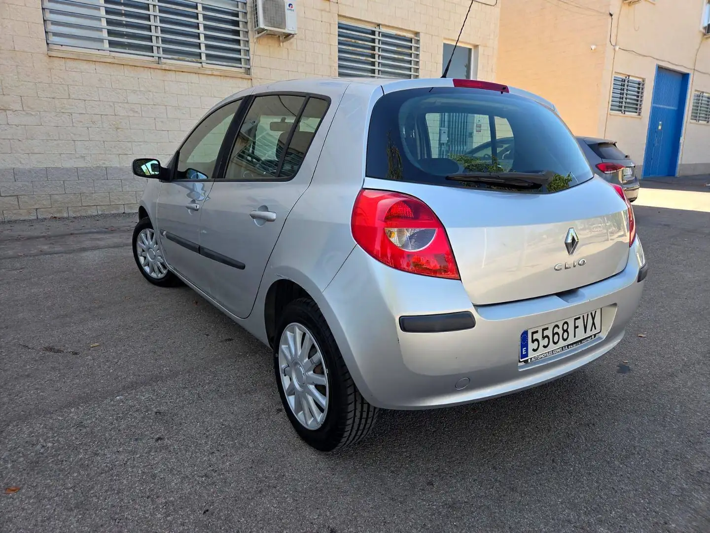 Renault Clio Clio 1.2 TCE Expression eco2 Expression Plateado - 2
