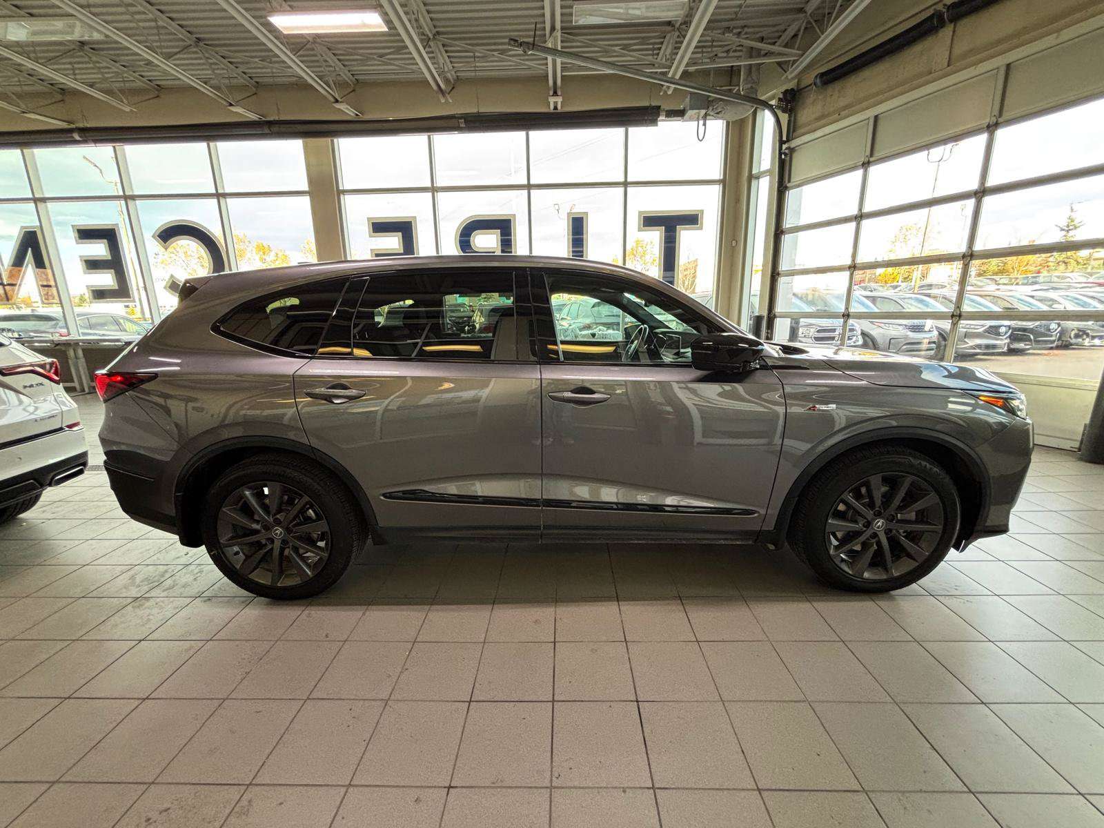2025 Acura MDX