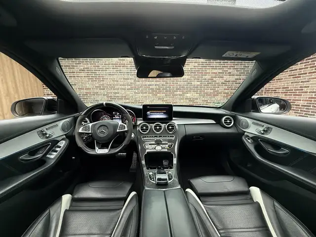 Mercedes-Benz C-Class view 12