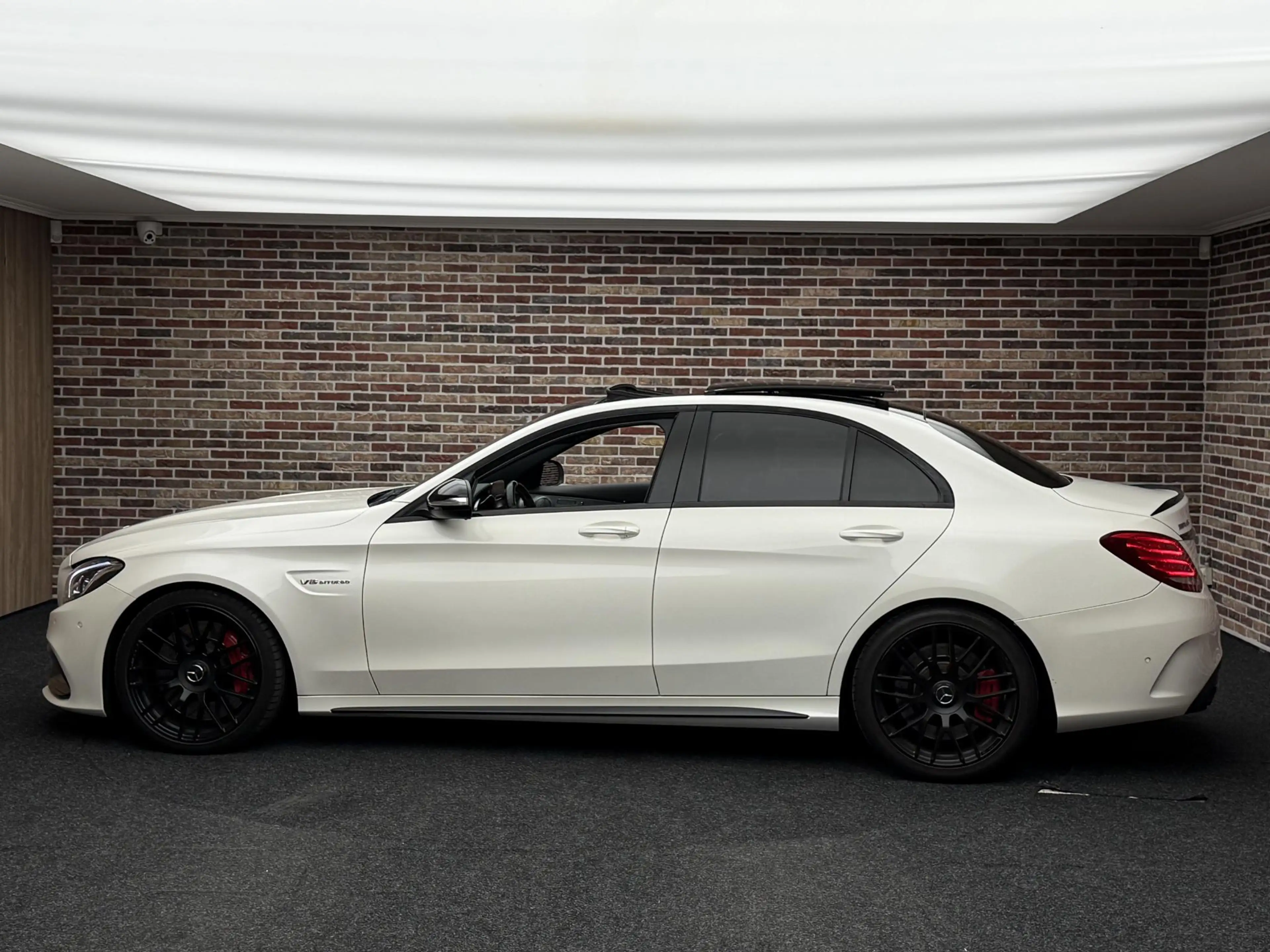 Mercedes-Benz C 63 AMG S | Pano | Burmester — photo 4
