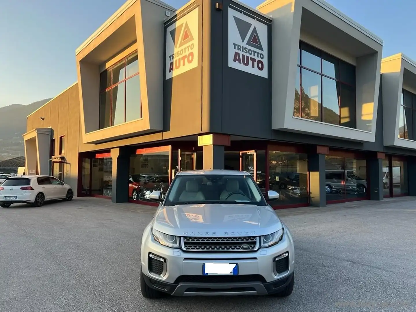 Land Rover Range Rover Evoque RR Evoque 2.0 TD4 150 CV5p. SE Argent - 1