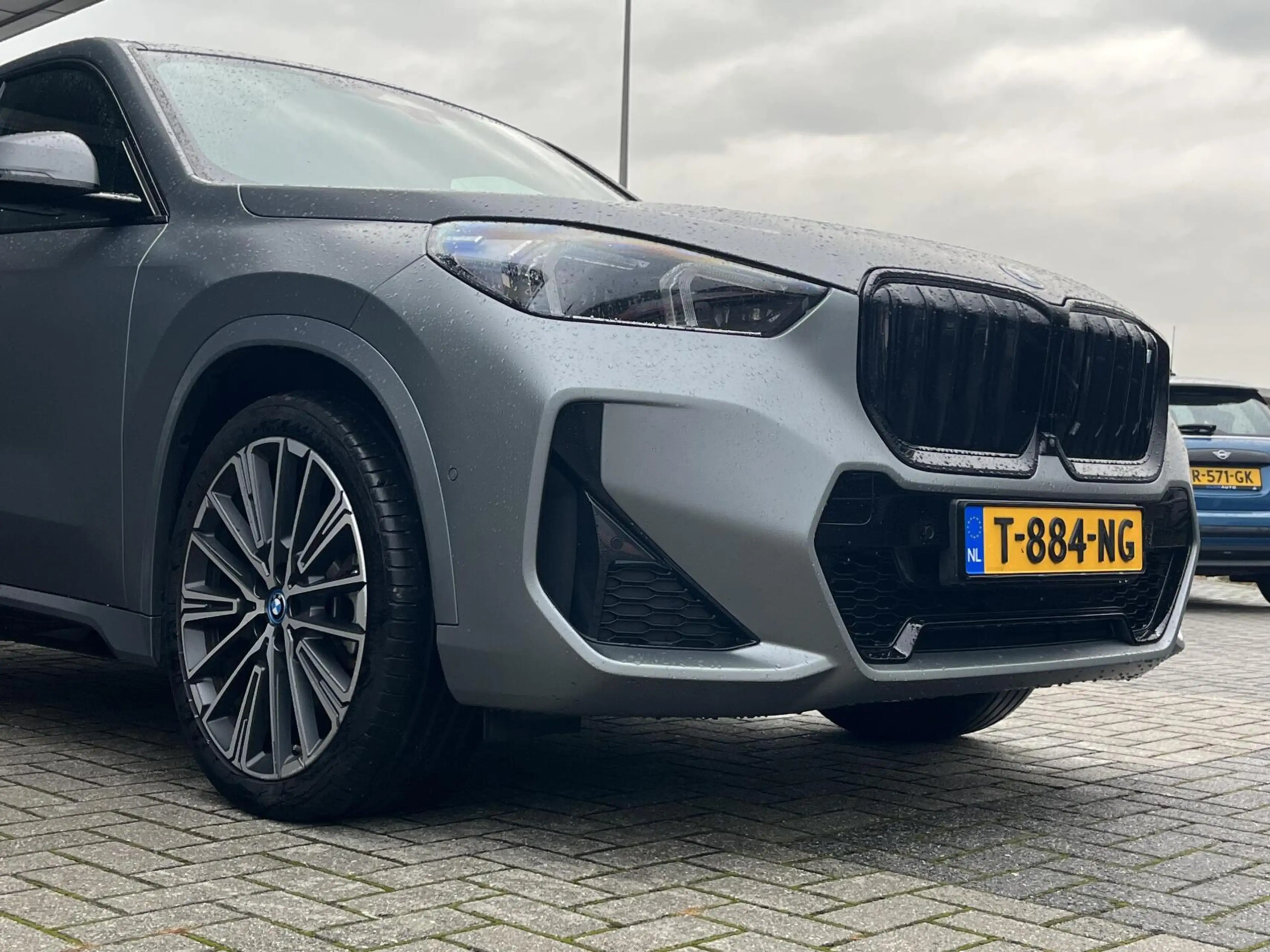 BMW iX1 xDrive30 67 kWh 313PK MSPORT MEMORY+TREKH+H&K+360C — photo 12