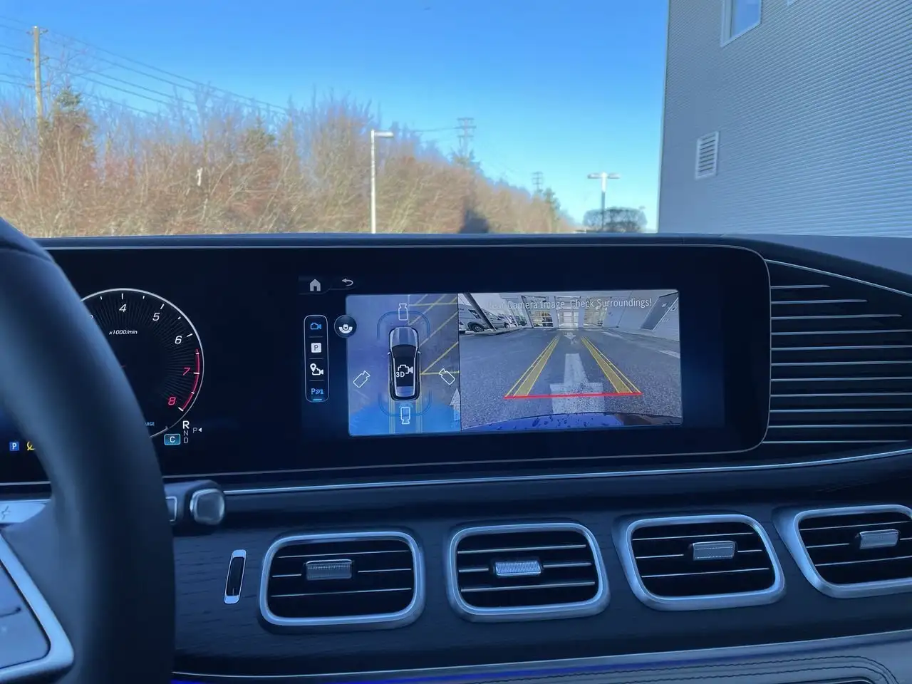 Mercedes-Benz GLE снимка Mercedes-Benz GLE