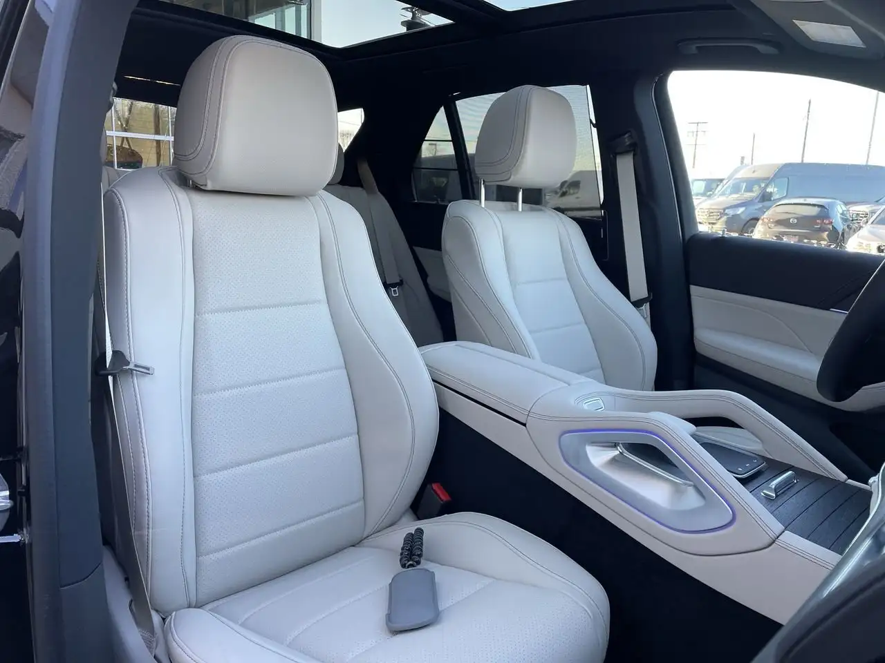 Mercedes-Benz GLE снимка Mercedes-Benz GLE