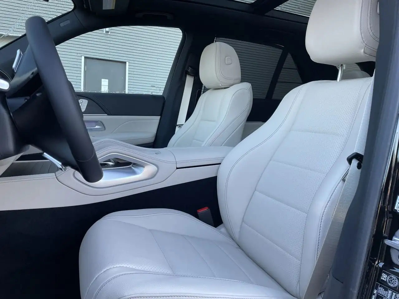 Mercedes-Benz GLE снимка Mercedes-Benz GLE