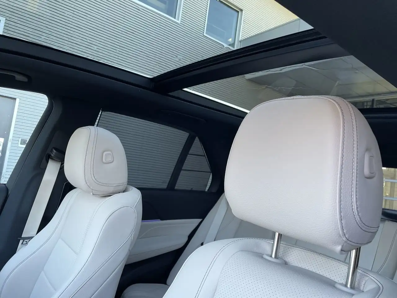 Mercedes-Benz GLE снимка Mercedes-Benz GLE