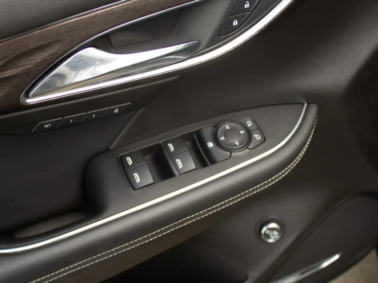 Buick Envision снимка Buick Envision
