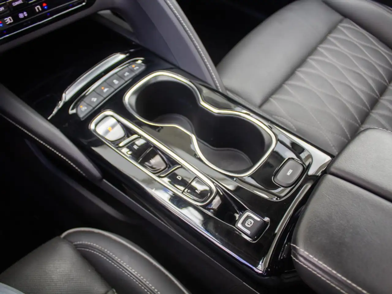 Buick Envision снимка Buick Envision