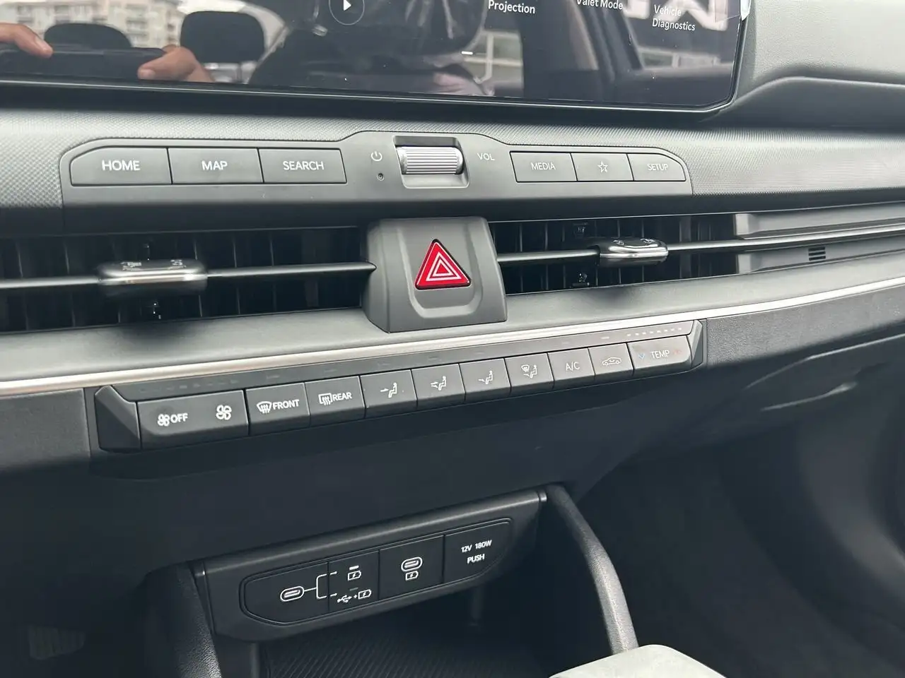 Kia K4 снимка Kia K4