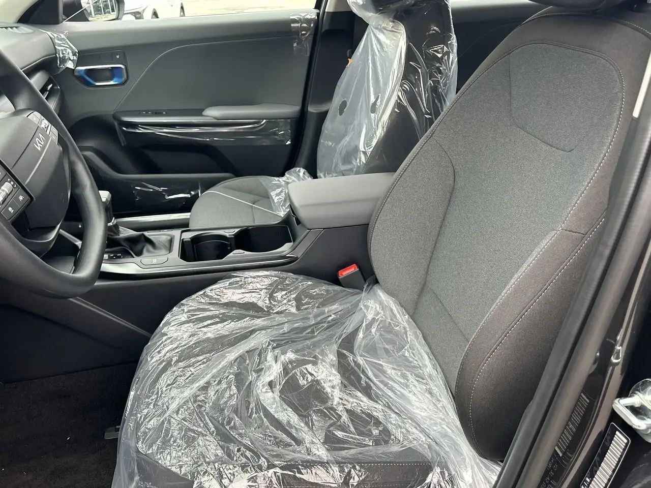 Kia K4 снимка Kia K4
